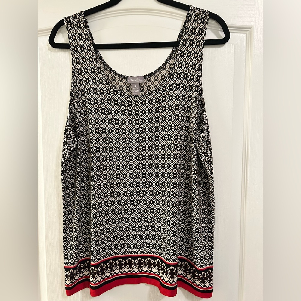 Chico’s Travelers Sleeveless Black & White Patterned Tank with Red Trim Size 3